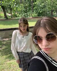 Isabel Myers, Emma Myers's younger sister.