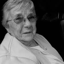 Bea. A name, a family, and now a brand. I've been in the works of a rebrand  for some time now, wanting something that is me, that has strong ties to who