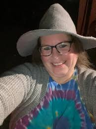 Hi all! I just wanted to introduce myself and share a photo of my treatment  space. My name is Helena and I am sound and Energy healer located in  Wyomissing, PA.