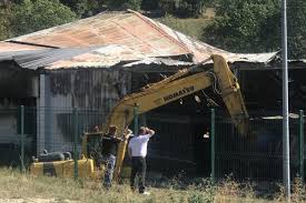 Newsletter la voix le bocageles 10 infos du jour dans votre boîte mail. Incendie Criminel Des Abattoirs Gesler Dans L Ain Six Ecolos Antispecistes Lyonnais Interpelles Voix Du Jura
