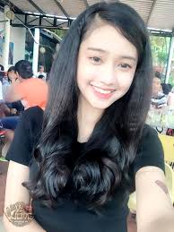 Tình địch Midu' được mời làm đại sứ game Vi Vương