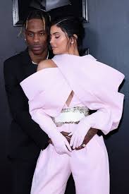Selling fast · wide selection · secure delivery · many people viewing Kylie Jenner Ruhrende Botschaft An Travis Scott Gala De