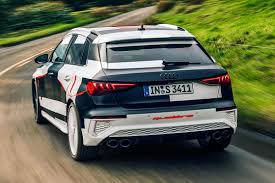 Audi being audi, it won't change outside look of the new s3 compared to the current one. Audi S3 2020 Erste Testfahrt Im Neuen Edel Golf Autobild De