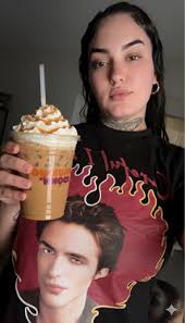 Group title should be “I luv Dunkin D” just my opinion