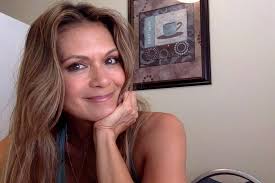 Nia Peeples