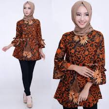 Yuk intip model sepatu terbaru berikut ini! Model Baju Batik Modis Model Baju Terbaru 2019
