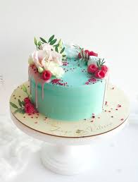 Diy Cake Ideas 24 Pretty Small Birthday Cake Ideas For Girls Page 2 Of 5 Vivelavi Blog Small Birthday Cakes Cake Decorating Amazing Cake Tasting