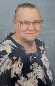 Elinor Bryant's Instagram, Twitter & Facebook