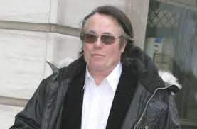 Elle est bien trop jolie, et toi, je te connais. Mort Du Chanteur Alain Barriere Interprete De Ma Vie Et Elle Etait Si Jolie