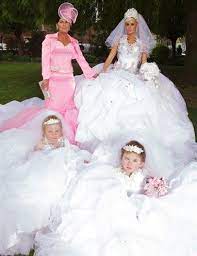 Our los angeles bridal showroom is located in venice, and we also have a torrance location. Pin Auf Gypsy