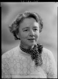 Marylou Irwin's Instagram, Twitter & Facebook