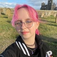 Leah Herring's Instagram, Twitter & Facebook