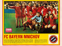 Bayern Munchen 1975 En 2020 Futbol Internacional Futbol Cromos