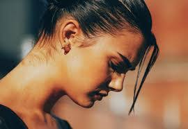 Vicky Chambers's Instagram, Twitter & Facebook