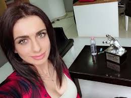 FURTUNE NE ADMINISTRATE, JA MINISTRITE QE PREKEN