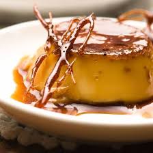 Flan Au Caramel Fait Maison Facile Recette En 2020 Flan Au Caramel Desserts Francais Alimentation