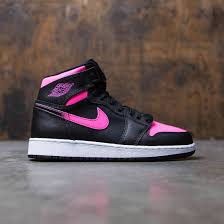 Air Jordan 1 Retro High Og White Pink Black Air Jordan 1 Retro High Gs Big Kids Girls Black Black Hyper Pink White Black Nike Shoes White Nike Shoes Girls Sneakers