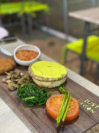 When it comes to fancy dinner parties, most minds go straight to steak and lobster. 10 Best Vegan Restaurants In Dubai United Arab Emirates 2021 Happycow