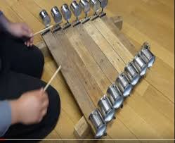 Home Made Tin Can Cymbalom Lot S More Stuff On Youtube From This Maker Instruments Faits Maison Instruments De Musique Maison Instrument De Musique