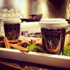 Limited Edition Nur In Der Winterzeit Balzac Coffee Zum Mitnehmen Balzaccoffee Winter Togo Porzellanbech Winter Getranke Winterzeit Zum Mitnehmen