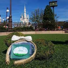 Springy New Magic Kingdom Hub Grass Inspired Candle Melts Chip And Company Magic Kingdom Candle Inspiration Disney Ears