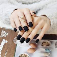 pin auf nail art