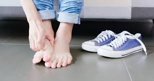 Bottom of feet a little yellow? 5 Common Foot Rashes U S Dermatology Partners Blog