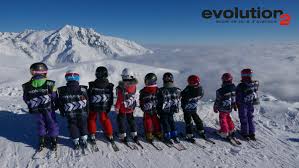 Sport 2000 vous propose une offre location des plus larges du marché pour les grands comme pour les petits, et ce au meilleur prix. Ski Enfant Saint Lary 6 Eleves Par Moniteur De Ski En Cours Declic