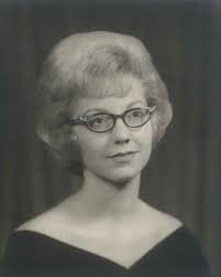 Karen Bundy's Instagram, Twitter & Facebook