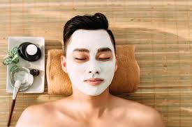 Tumbuhan aloe vera mempunyai sebatian seperti mannans, polysaccharides, lectins, dan anthraquinones yang sangat bermanfaat untuk kesihatan manusia. 4 Bahan Masker Wajah Untuk Pria Yang Cocok Sesuai Masalah Kulitnya