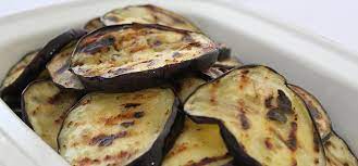 Allora cosa aspettate, correte a comprare le melanzane e a prepararle subito in padella che tra qualche giorno vi farò vedere come le ho usate! Melanzane Grigliate In Padella Lunamagazine