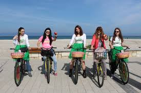 Mamaia este unul dintre cele mai vizitate locații din mamaia de către călători. Urban Style Romania Plimbare Cu Bicicleta Prin Mamaia