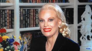 Toni Grant's Instagram, Twitter & Facebook