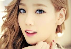 Girls Generation S Taeyeon Opens Up About Her Unprofessional Attitude Controversy Allkpop Kpop Girlsge Girls Generation Taeyeon Taeyeon Girls Generation