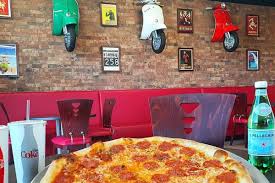 Neighborhood italian kitchen winchester sihtnumber 22601. Martino S Italian Kitchen And 7 Leaves Cafe Expand To Spring Valley Eater Vegas