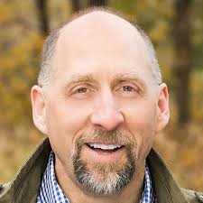 WWII Novel Pays Tribute to Greatest Generation • News & Events • Monmouth  College