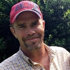 Earline Sanford's Instagram, Twitter & Facebook