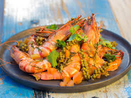Garnelen Mit Grunem Pfeffer Aus Kampot Rezept Kambodschanische Rezepte Garnelen Lebensmittel Essen