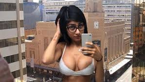 Resultado de imagen para Mia Khalifa