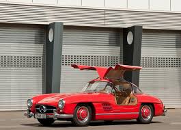 New Mercedes Sl Will Have Flavor Of Original Gullwing