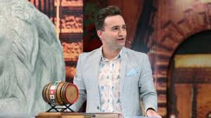 Mivel vajk a made in hungária című mozifilmben szente vajk, feke pál és csonka andrás ült be az autóba a potyautas legújabb részében, garami. A Nap Sztorija Szente Vajk A Mi Fiunk