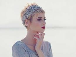 When it comes to the question how to style short hair many women just come to the conclusion that it is all only about the cut since there are rarely any other ways of spicing their short manes up. Cute Hairstyles For Short Hair 2014