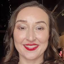 Anna Blaz's Instagram, Twitter & Facebook