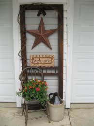 Left over from other people's remodels and my remodels and old junk piles. Pin By Krista Fitch On Garden Decor Old Screen Doors Primitive Decorating Country Primitive Decorating