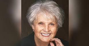 Donna Hussein's Instagram, Twitter & Facebook