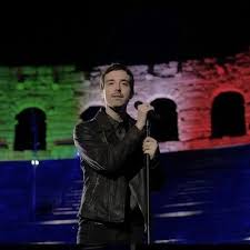 Antonio diodato, edwyn calrk roberts copyright: Antonio Diodato Daily On Twitter From Diodato Fanclub On Fb Esc2020 Eurovision Escita Europeshinealight Diodato