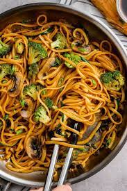 Hibachi Noodles Easy Peasy Meals Recipe Hibachi Noodles Vegetarian Dishes Veggie Recipes