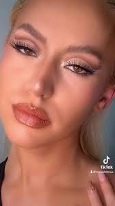 High cut crease #cutcreaseeyeshadow #liftedeyemakeup #cateyemakeuplook #mua  #easymakeup