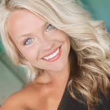 Brooklyn Perry's Instagram, Twitter & Facebook