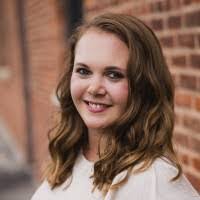 Elizabeth Gass's Instagram, Twitter & Facebook